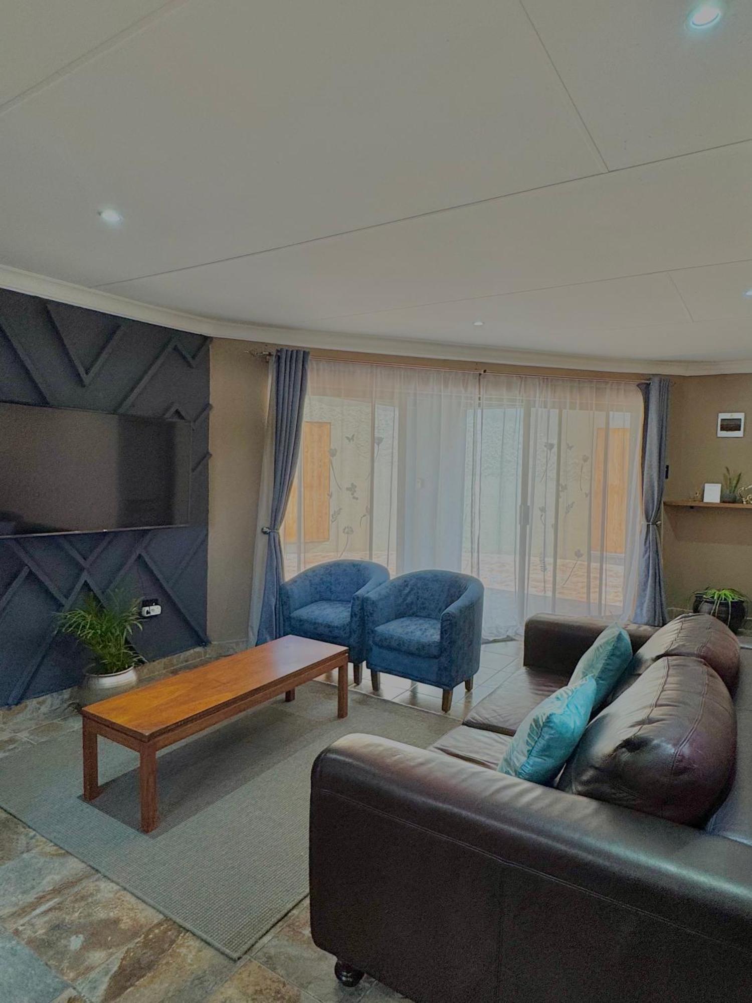 Spacious Stay-In 2Bedroom Apartment Κέμπτον Παρκ Εξωτερικό φωτογραφία